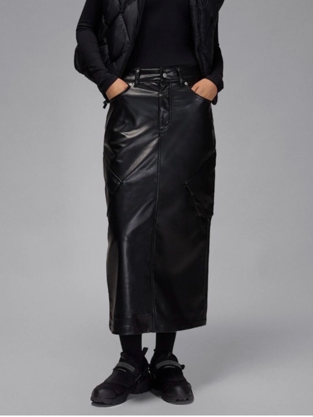Jordan Flight Chicago Women’s Black Faux Leather Skirt(lO0583-010) Size 2